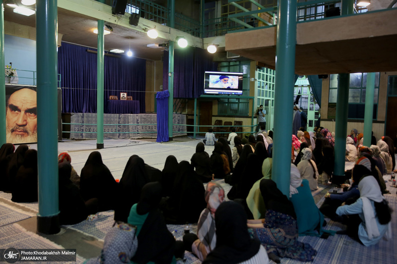 بازدید دانشجویان بین المللی سراسر کشور از بیت امام خمینی (س) در جماران