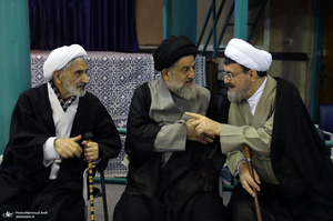 مراسم تشییع آیت الله رحمت (ره) از حسینیه جماران -1