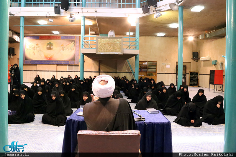 مراسم تحلیف و اختتامیه دوره های عمومی بدو خدمت پاسداری خواهران 