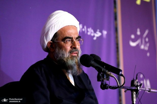 آیت‌الله فاضل لنکرانی: ‌‎امام وجود مردم در حکومت را تشریفاتی نمی‌دانست/انقلاب زمانی در ریل اصلی خودش حرکت می‌کند که هر روز گوشه‌ای از مشکلات مردم حل شود/ مسئولان در برنامه‌های اقتصادی خود تجدیدنظر کنند/چرا باید بشنویم در بعضی وزارتخانه‌ها مافیا وجود دارد؟