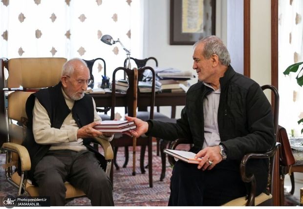  رئیس‌جمهور و وزیر فرهنگ با محمد علی موحد دیدار کردند + گزارش تصویری