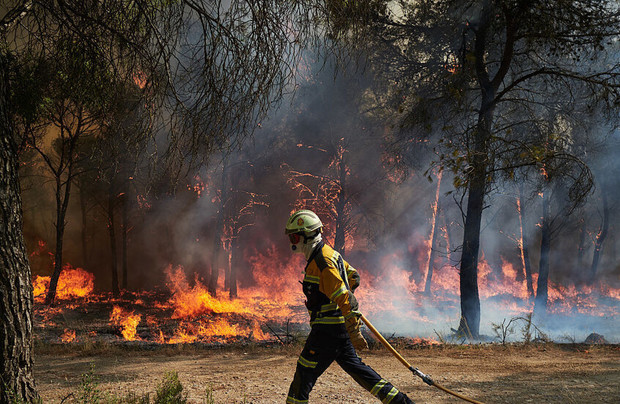  موج شدید گرما در اروپا و گسترش آتش‌سوزی جنگل‌ها 