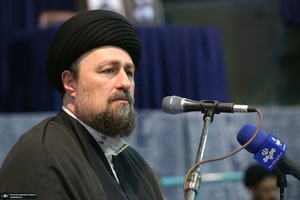تجدیدمیثاق اعضای سازمان جوانان جمعیت هلال احمر با آرمان‌های امام خمینی(س)؛