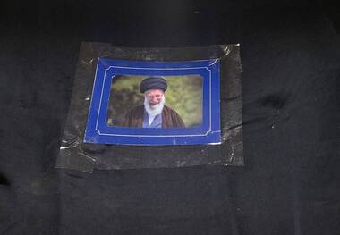این خانه عزادار است