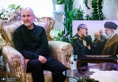 قالیباف در منزل شهید شادمانی: سپهبد «شادمانی» ۴۰ سال در مجاهدت جدی و اثرگذار بود/ حفظ انسجام ملی وظیفه عمومی است
