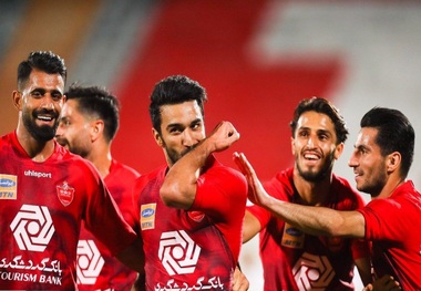 تبریک جالب خلبان پرسپولیسی برای قهرمانی سرخ پوشان