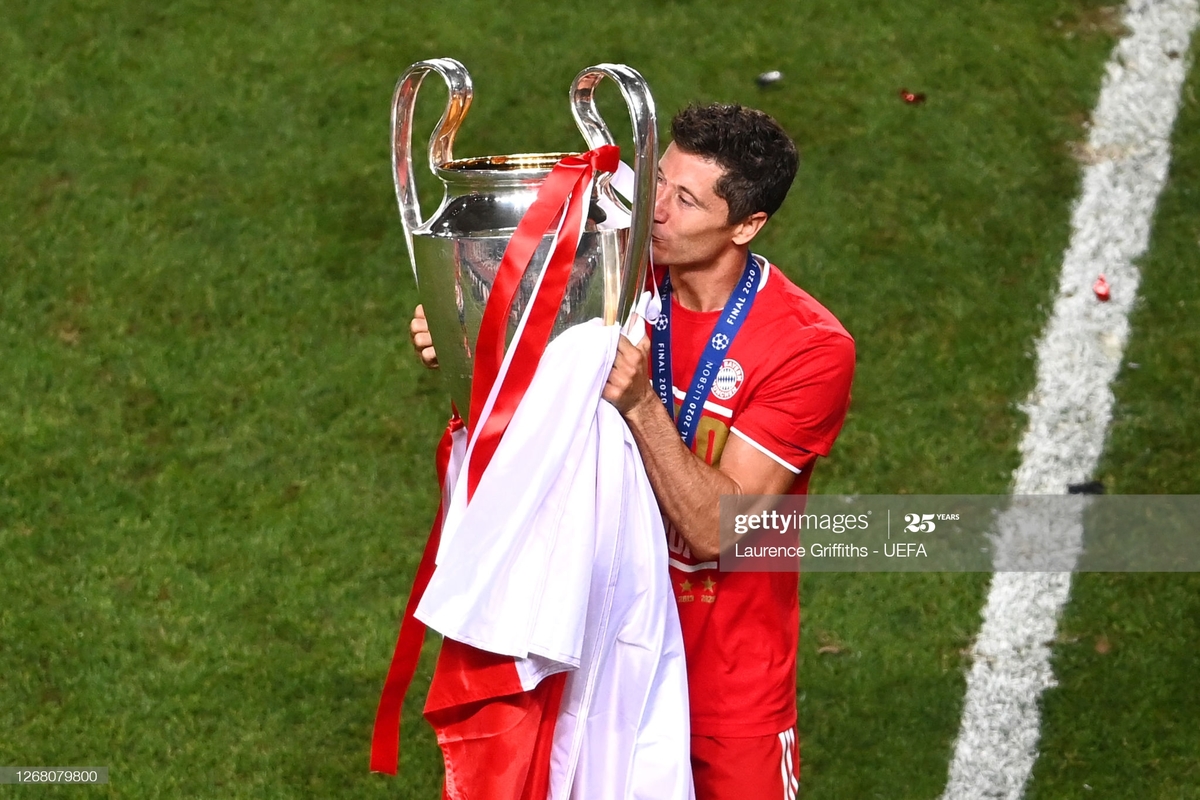 لواندوفسکی آقای گل لیگ قهرمانان اروپا شد/ "کِریسمِسی" جایی در میان بهترین ها ندارند