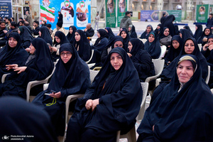 رزمایش کمک مومنانه با اهدای ۳۰۰ دستگاه ویلچر به بهزیستی در حرم امام  خمینی (س)