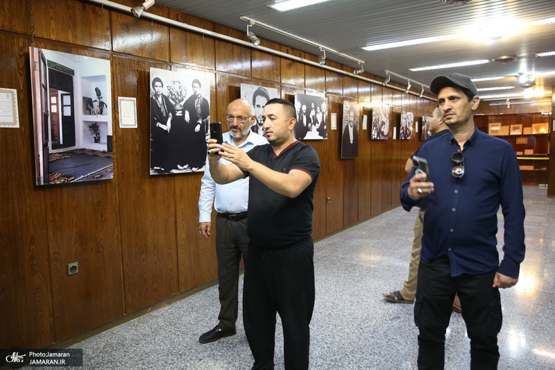 بازدید اقشار مختلف مردم از بیت امام خمینی (س) در جماران