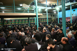 مراسم عزاداری روز عاشورا در حسینیه جماران