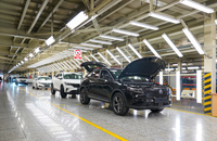 بازدید دانشجویان دانشگاه شریف از خطوط تولید کارخانه بهمن موتور (10)