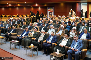 تجدید میثاق جمعی از مدیران و کارکنان بنیاد مسکن انقلاب اسلامی با آرمان های امام خمینی (س)