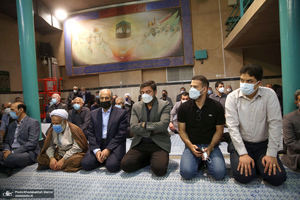 مراسم تشییع حجت الاسلام و المسلمین محتشمی پور در حسینیه جماران