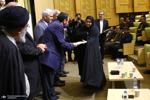 تجلیل از خانواده معظم شهدای خمین در بیت تاریخی امام خمینی