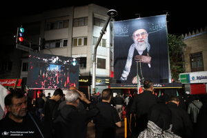 مراسم عزاداری امام حسین (ع) در خیابان کشور دوست
