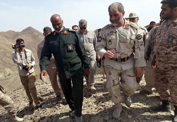 فرمانده مرزبانی ناجا از مناطق مرزی جنوب سیستان و بلوچستان بازدید کرد