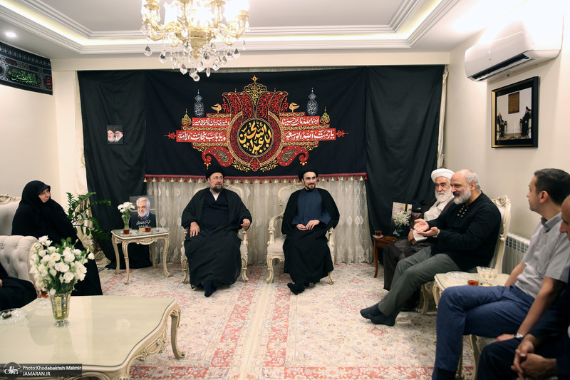 حضور سیدحسن خمینی در منزل شهیدان طهرانچی