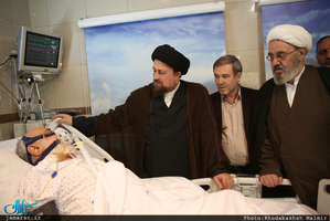 عیادت سید حسن خمینی از حجت الاسلام و المسلمین سید مهدی طباطبایی