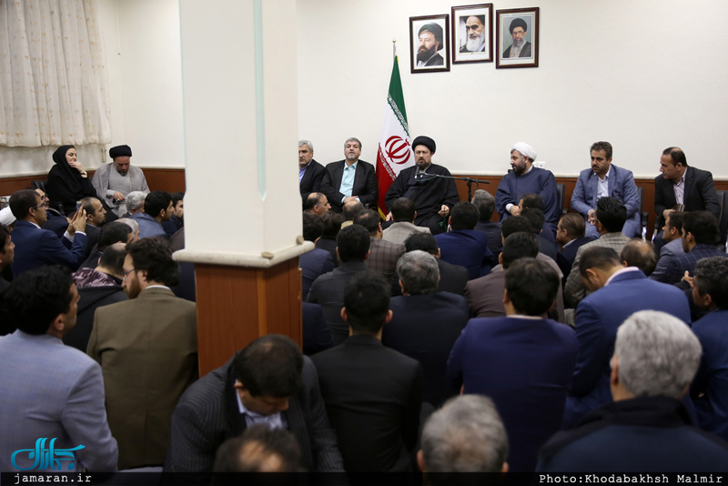 دیدار دبیر کل و اعضای حزب مردم سالاری با سید حسن خمینی 