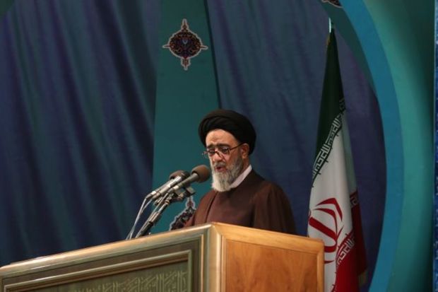 روحانی با مدیریت سیاست های اقتصادی در جامعه آرامش ایجاد کند