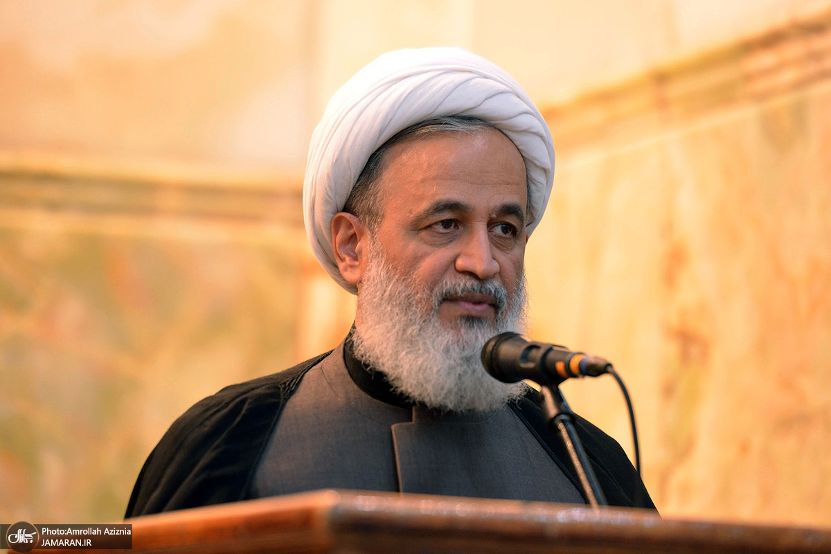 پناهیان: حقیقت 15 خرداد یا مرگ یا خمینی بود/ پذیرش ولایت فقیه از اصول عقلانیت است/ هیچ عاملی مانند ولایت فقیه سعادت دنیایی و مادی ما را تضمین نمی کند