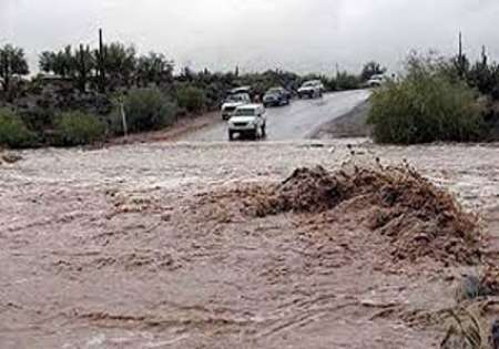 بارندگی شدید محورهای غربی هرمزگان را مسدود کرد