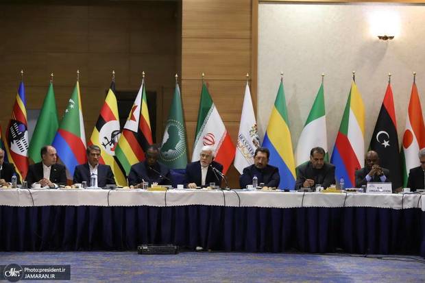 عارف: ایران هراسی و آفریقا گریزی دو چالش مهمی است که غرب به آن دامن زده است/ سابقه طولانی روابط ایران و آفریقا سرمایه‌ای برای گسترش روابط ایران با این قاره کهن است/ در تعاملات سیاست خارجی به ارتباطات متوازن و متعادل معتقد هستیم