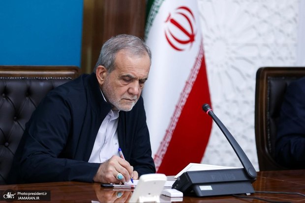 متن حکم پزشکیان برای انتصاب علی لاریجانی به سمت دبیر شورای عالی امنیت ملی