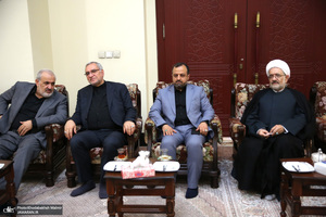 حاشیه تجدید میثاق رئیس جمهور و اعضای دولت با آرمان های حضرت امام خمینی (س)