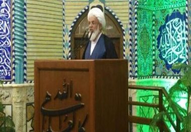 حل مشکلات معیشتی مردم، مورد توجه مسوولان باشد