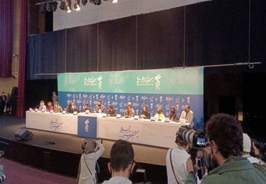 هومن سیدی: خودم را تهیه‌کننده نمی‌دانم/ طناز طباطبایی: اسکیزوفرنی نیستم، این را گفتیم تا فیلم مجوز بگیرد!
