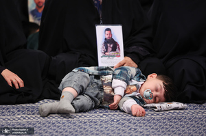 دیدار خانواده شهدای اقتدار با رهبر انقلاب در روز میلاد امیرالمومنین (ع)