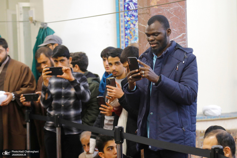 عمامه گذاری طلاب در روز عید مبعث توسط مراجع عظام تقلید‎‎