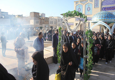 260 دانش آموز خمینی به مناطق عملیاتی جنوب اعزام شد