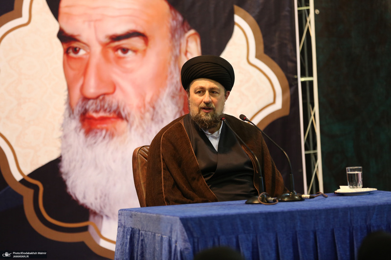 تجدید میثاق جوانان هلال احمر با آرمان‌های امام راحل