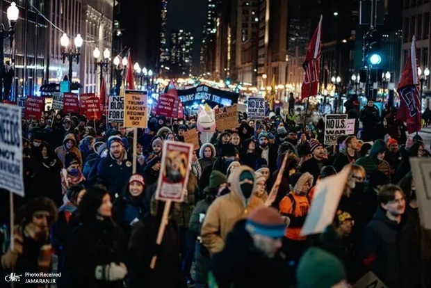 تظاهرات ضد جنگ در بیش از ۷۵ شهر آمریکا پس از حمله به ونزوئلا و ربایش مادورو + عکس و فیلم