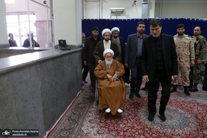حضور شیخ عیسی قاسم رهبر شیعیان بحرین در حرم مطهر امام خمینی(س)