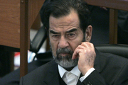 بازجوی صدام حسین: صدام ایران را بزرگترین دشمن عراق می دانست/ ترس صدام این بود که ایران بفهمد عراق چقدر ضعیف و آسیب‌پذیر شده/ هراس دیکتاتور از ایران زمینه‌ساز حمله آمریکا به عراق شد!