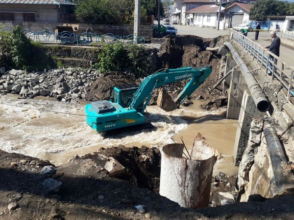 رفع حادثه شکستگی خط انتقال 315 میلیمتری پلی‌اتیلن رودسر