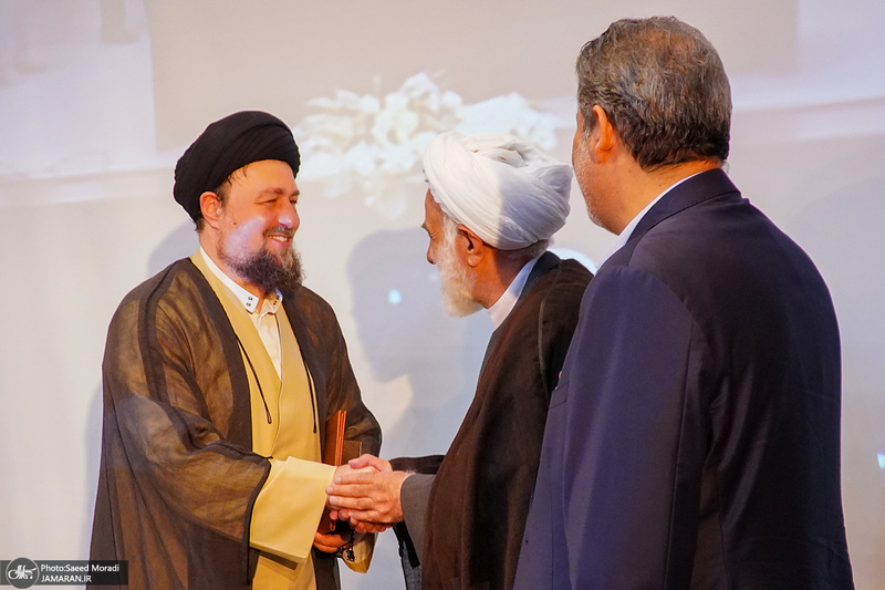 تجدید میثاق جمعی از مدیران و کارکنان بنیاد مسکن انقلاب اسلامی با آرمان های امام خمینی (س)