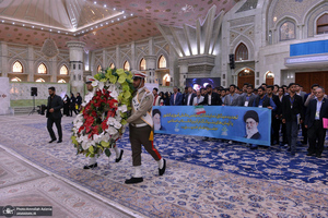 تجدید میثاق نمایندگان مجلس دانش‌آموزی با آرمان‌های حضرت امام خمینی(س)