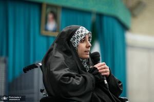 دیدار هزاران نفر از زنان و دختران با رهبر معظم انقلاب