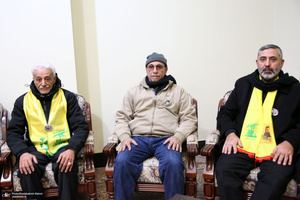 دیدار جمعی از خانواده  های شهدای لبنان با سیدحسن خمینی