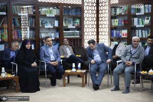 مراسم تقدیر از دست اندرکاران همایش نکوداشت وکلای حضرت امام خمینی (س)