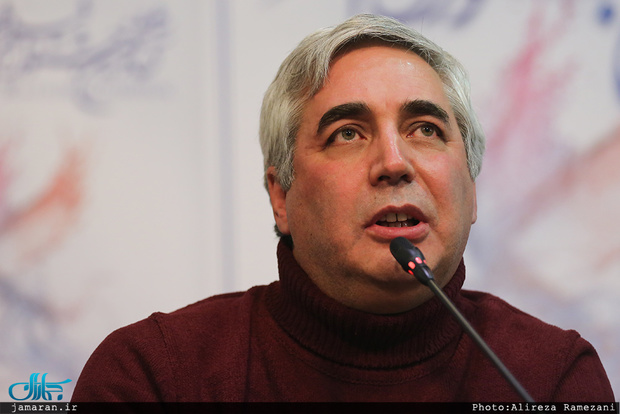 بوسه سردار سلیمانی بر پیشانی ابراهیم حاتمی‌کیا/ عکس