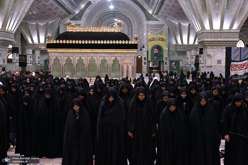 عزاداری ظهر عاشورا در حرم مطهر امام خمینی (س)