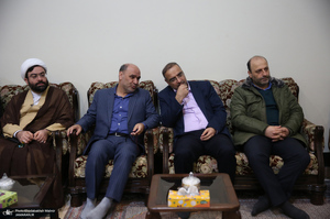 دیدار رئیس، مدیران و جمعی از کارکنان کمیته امداد امام خمینی (ره) با سید حسن خمینی