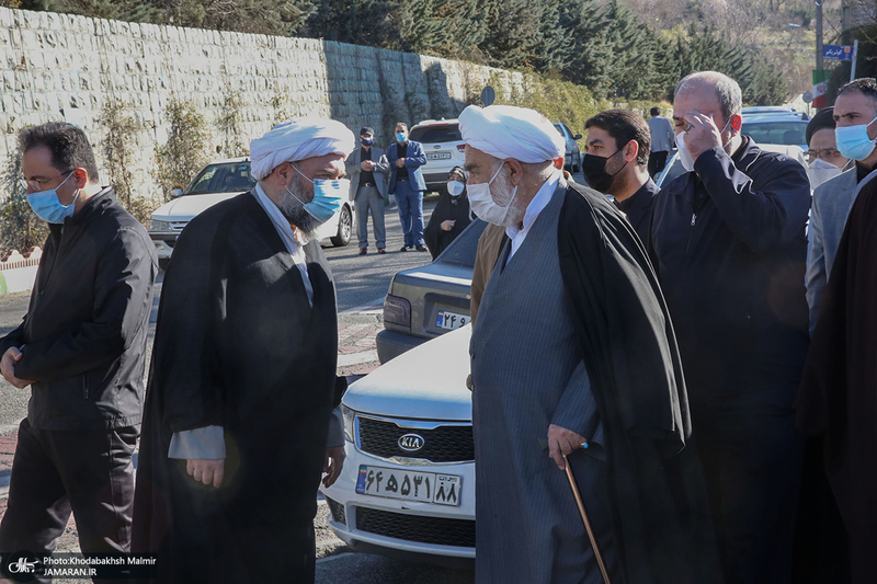 مراسم تشییع همسر آیت الله ری شهری با حضور سید حسن خمینی