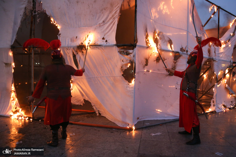 مراسم خیمه سوزان در میدان امام حسین (ع)