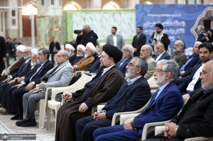 تجدید میثاق رئیس و جمعی از اعضای مجمع تشخیص مصلحت نظام با آرمان‌های امام خمینی (س)-2